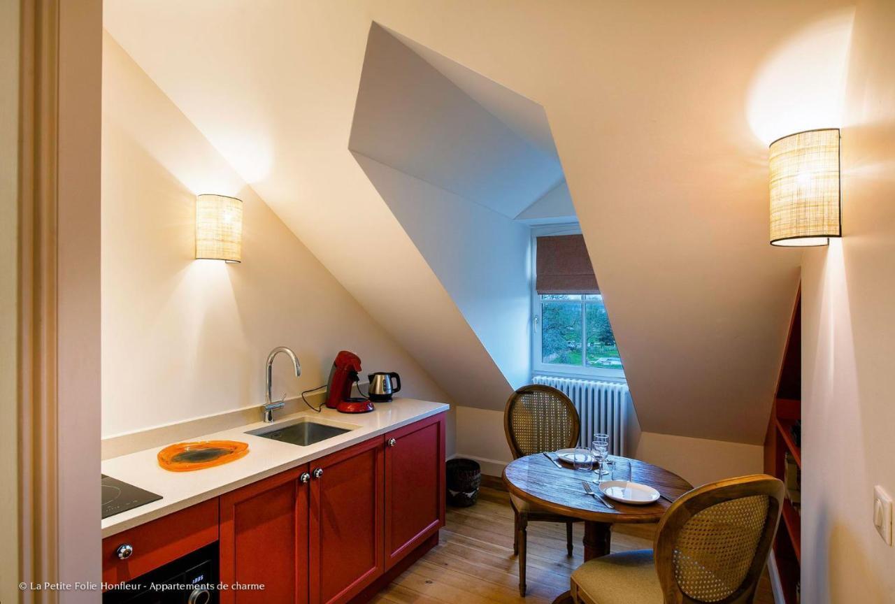 La Petite Folie Acomodação com café da manhã Honfleur Exterior foto